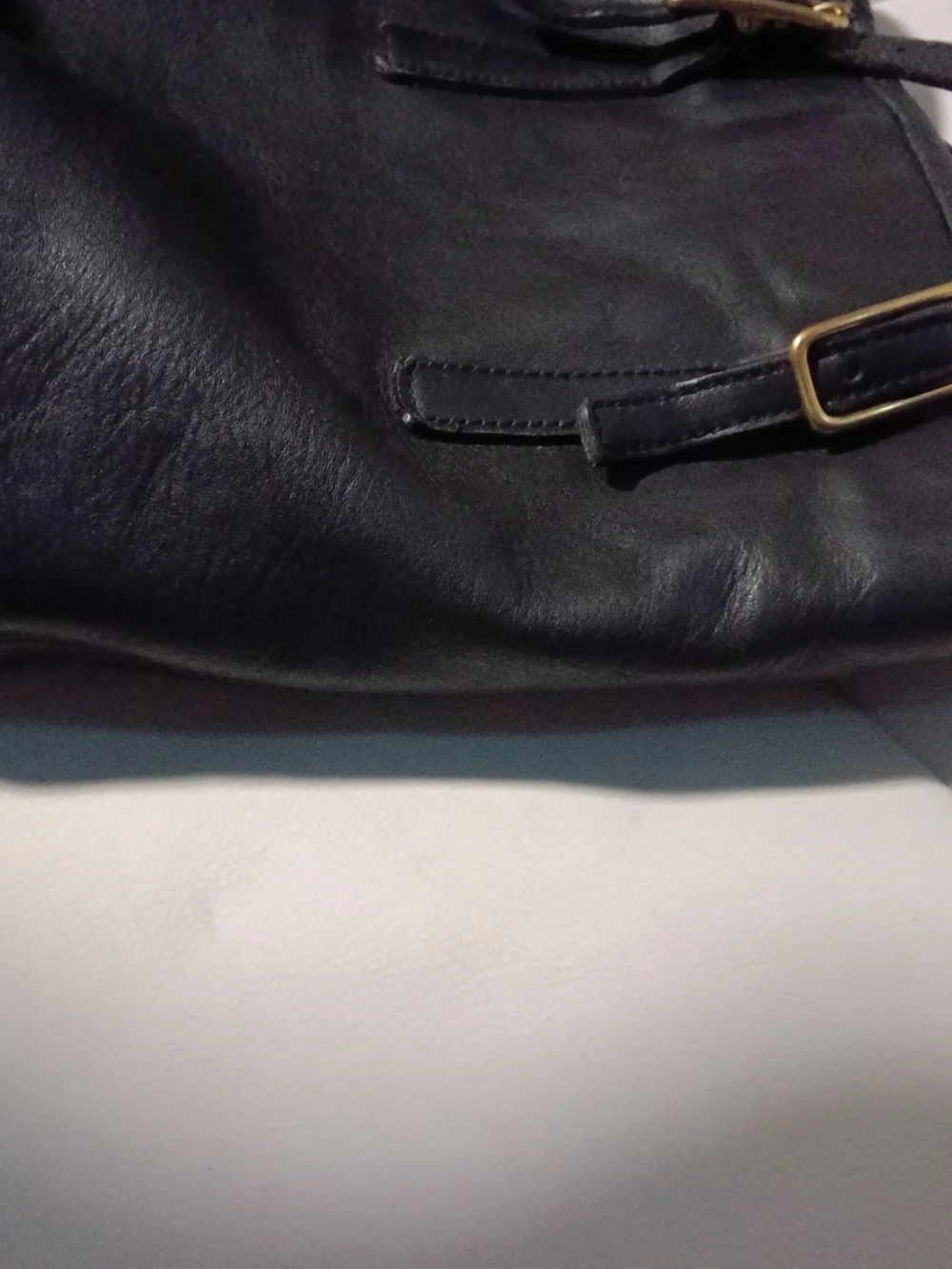 #V12 VTG Coach Legacy 9803 BBucket with Gold Buckle Accents